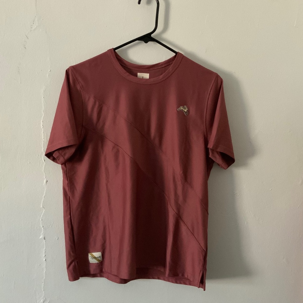 Tracksmith Van Cortlandt short sleeve top, Womens L